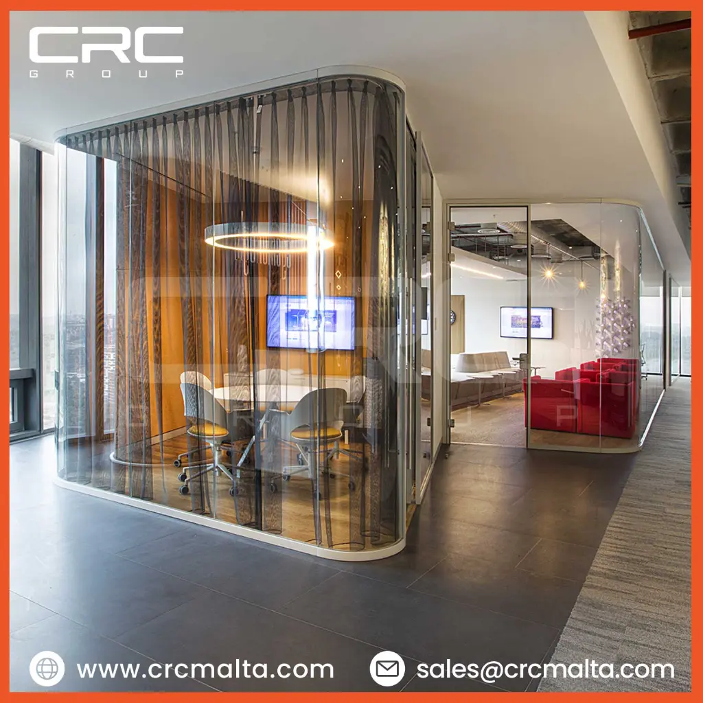 Frameless-wall-partition-system-malta.webp